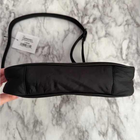 New Saint Laurent Le 5 À 7 nylon shoulder bag - Picture 5 of 8